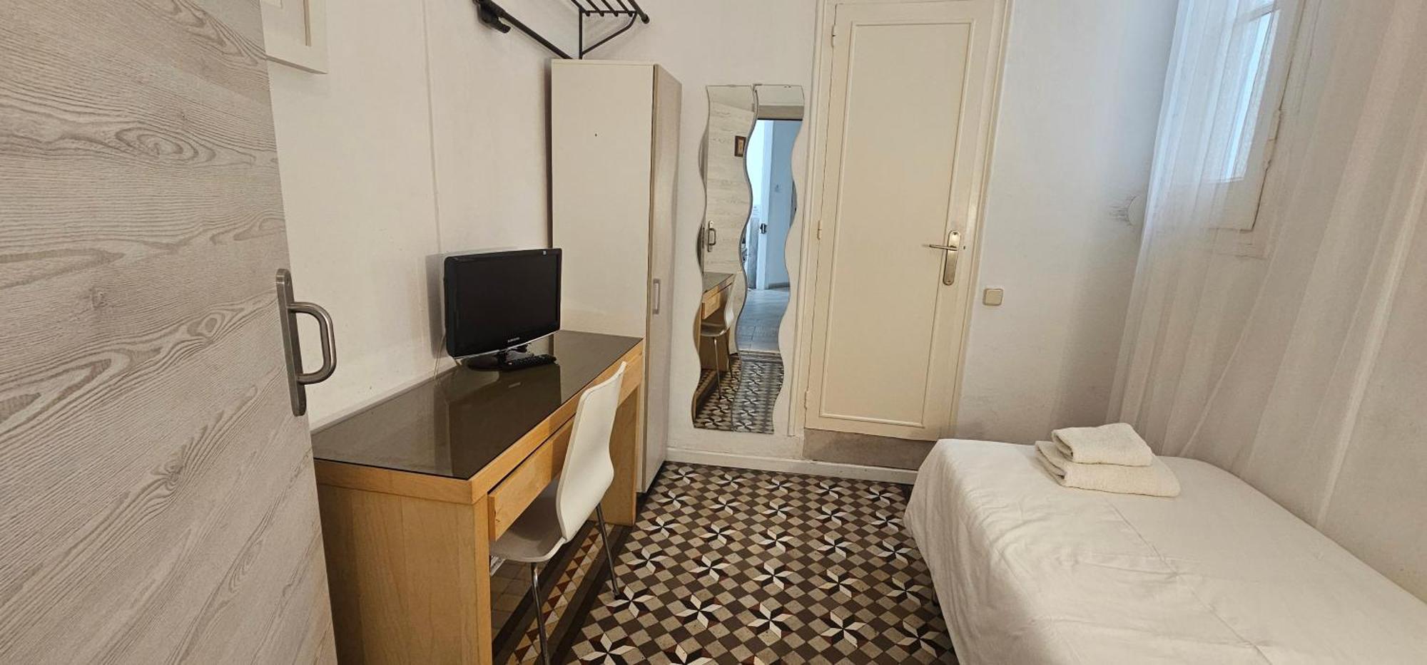 Hostal Eixample Барселона Экстерьер фото